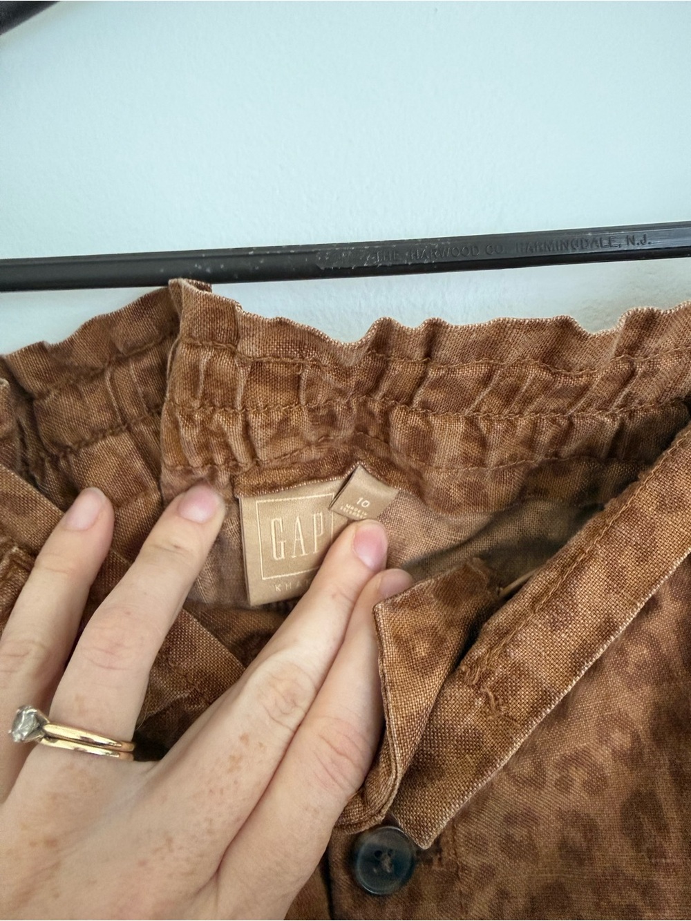 GAP Brown Leopard Print Button-Front Bermuda Shorts - Picture 2 of 3